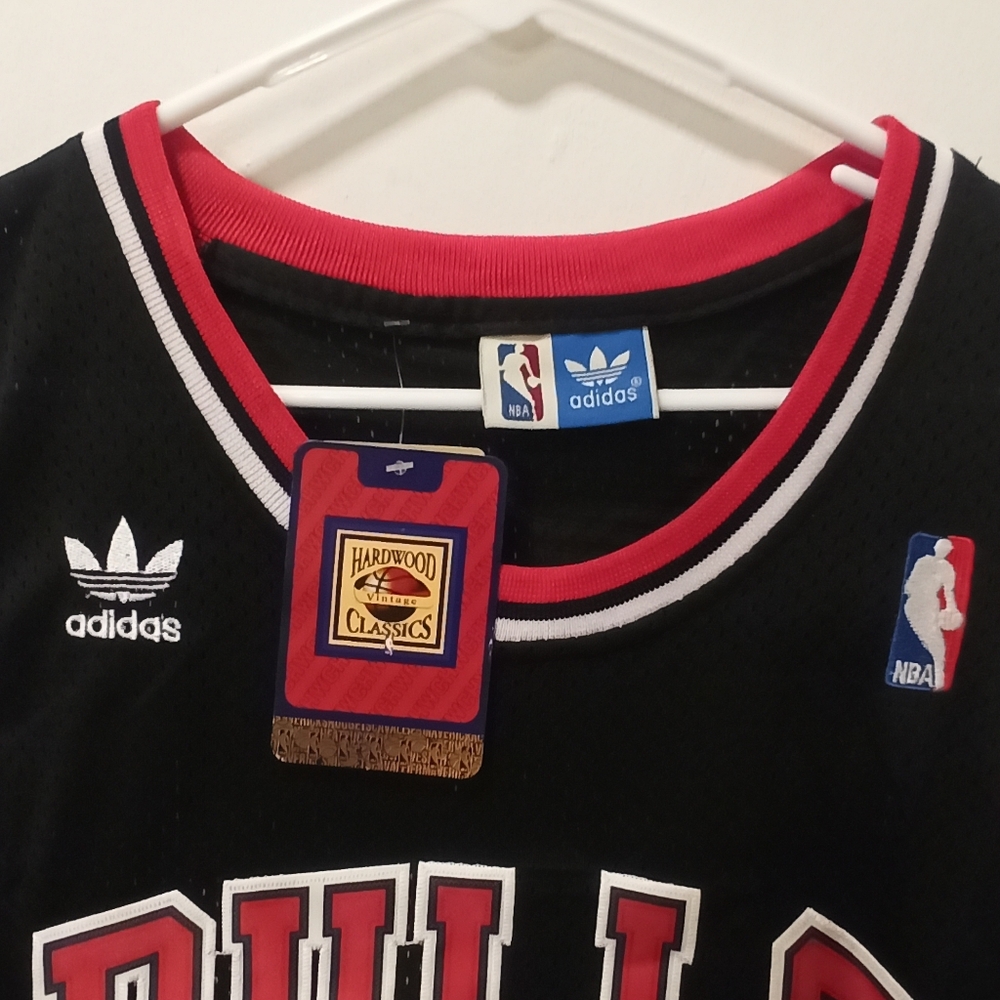 NWT Adidas Dennis Rodman Chicago Bulls Hardwood Classics Swingma XL - Picture 14 of 15